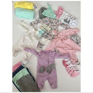 Carter’s lot newborn sleep n play +accessories